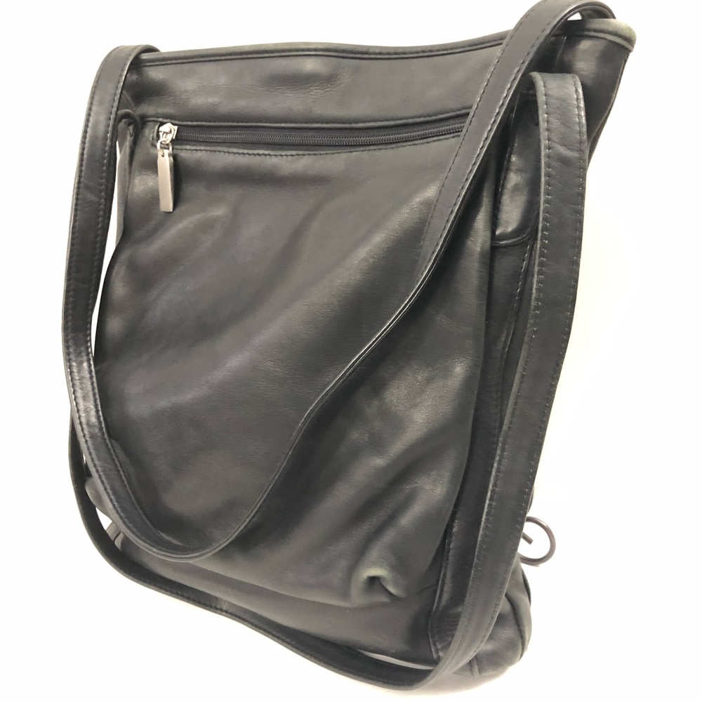 HOBO International l Dual Shoulder Strap Leather Bag